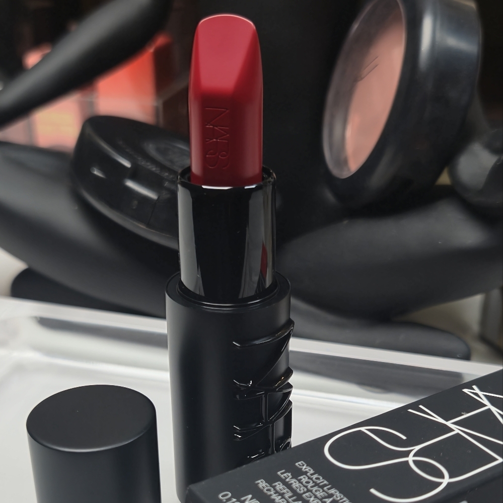 NWT- NARS Explicit Lipstick In Shade Unauthorized- BESTSELLER SHADE - Picture 3 of 6